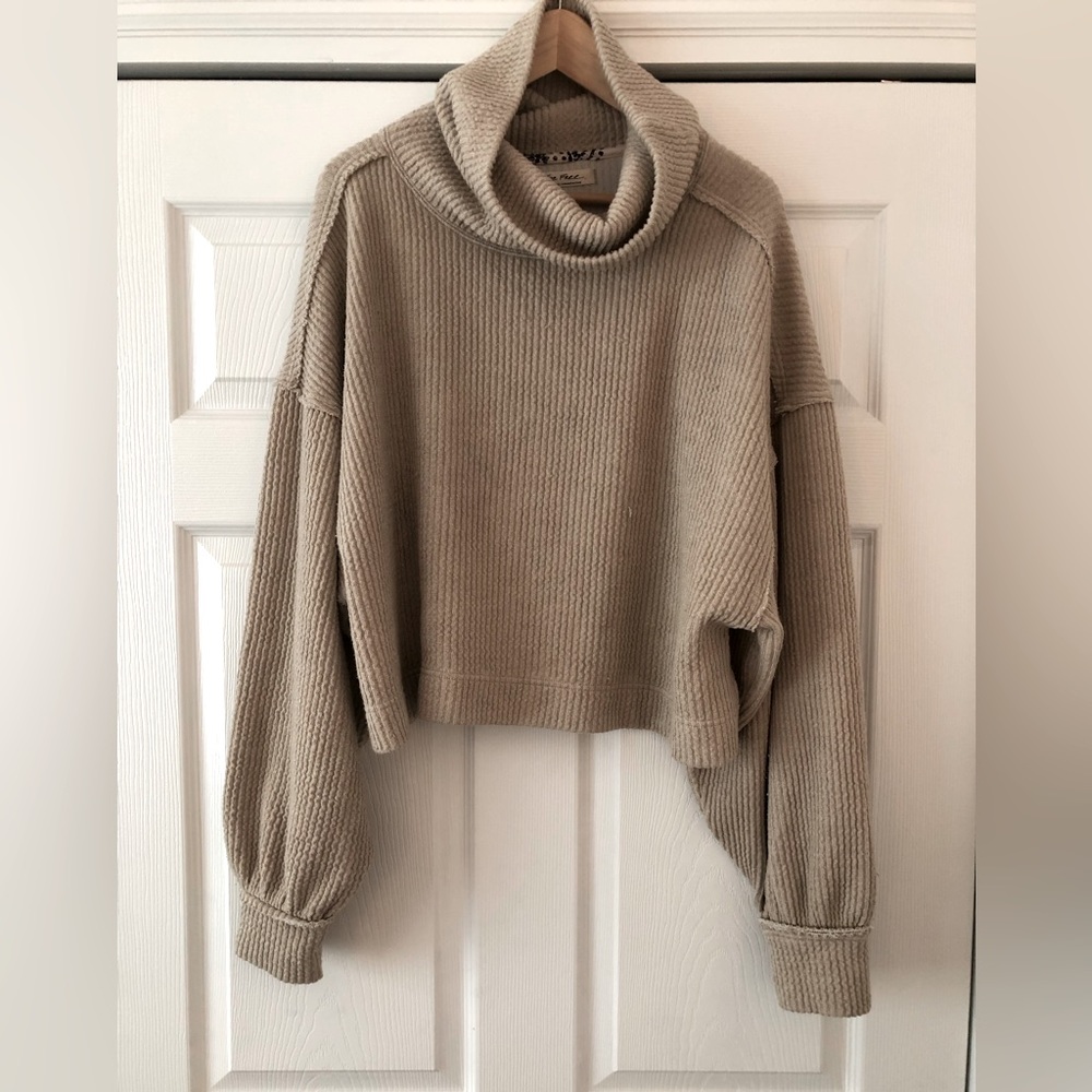 Free People Pullover Top L NWOT